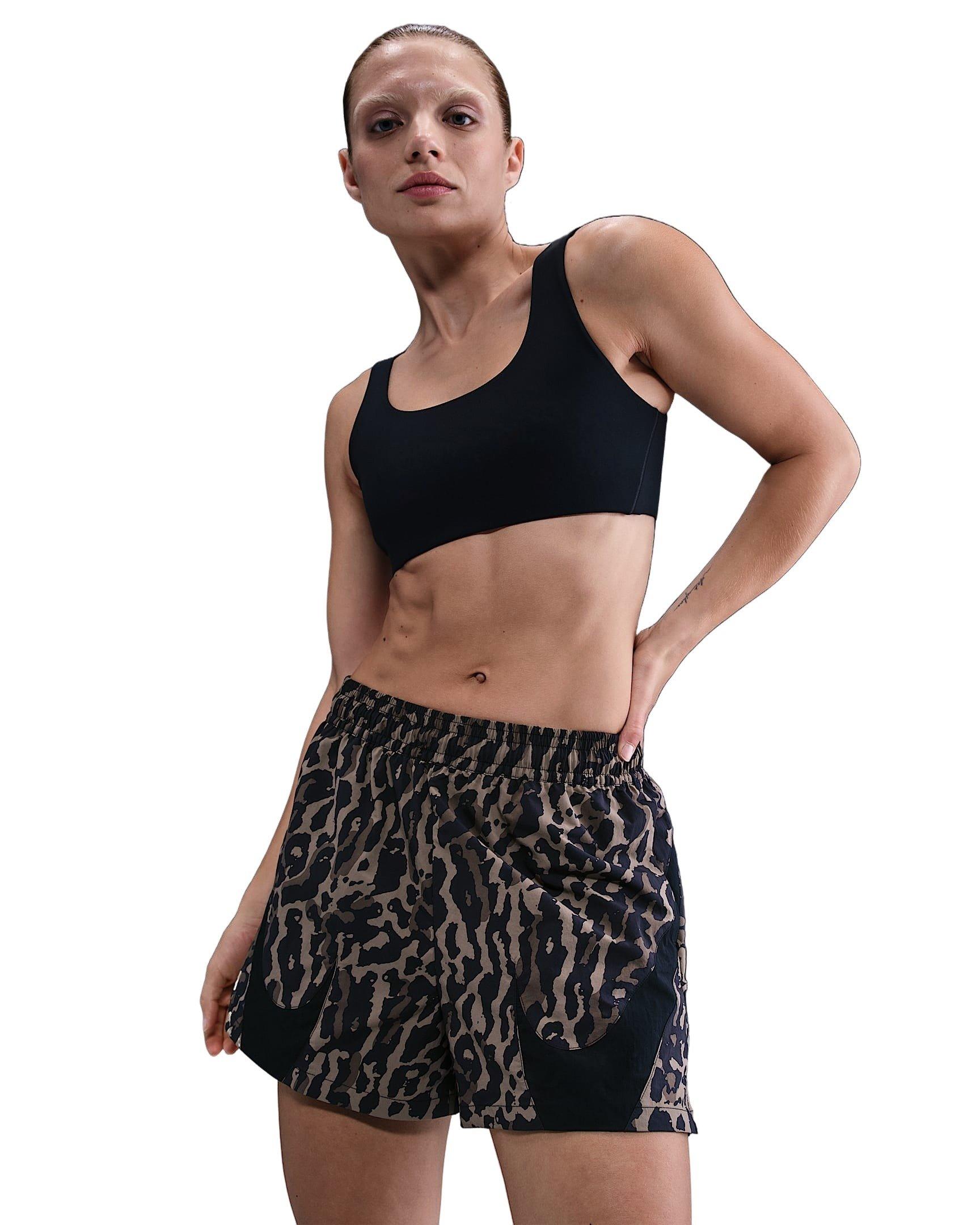 Nike Women's Sportswear Trend Woven AOP Shorts - Black - BLACK